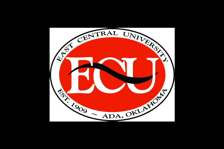 Randi Bray receives Master’s Degree from ECU