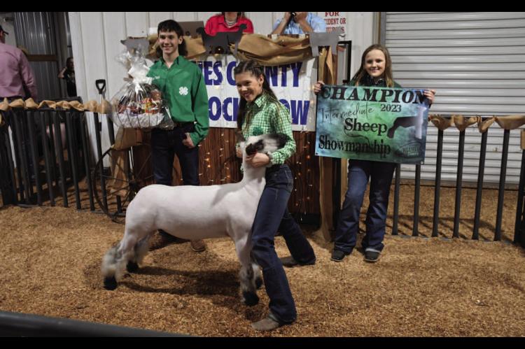 Hughes County Livestock Show and Premium Sale Winners
