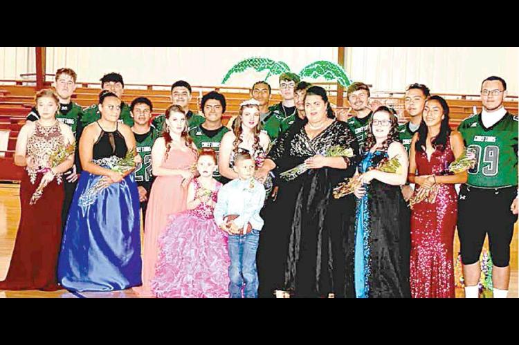 Felecia Frair crowned Graham-Dustin Homecoming Queen