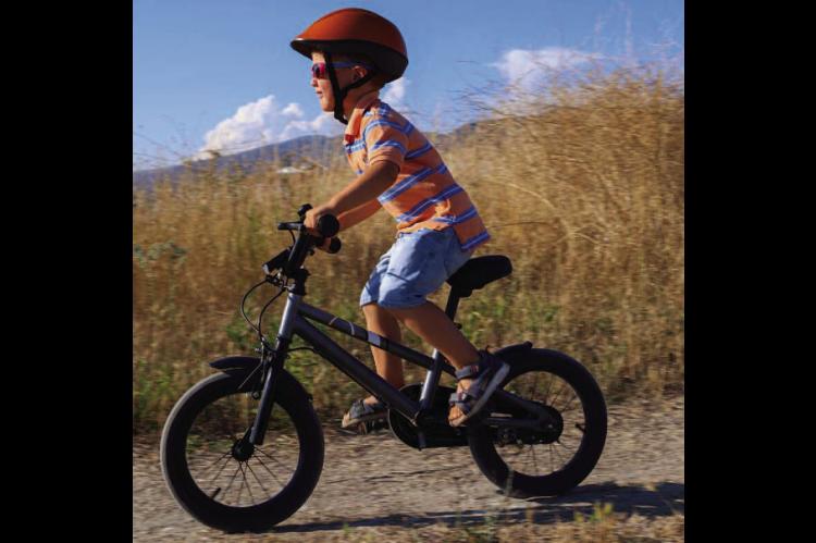 SCIENTISTS INVENT REVOLUTIONARY KIDS’ BIKE THAT USES PEDALS INSTEAD OF ELECTRIC POWER