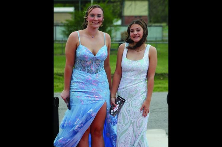 Calvin Students Attend Prom