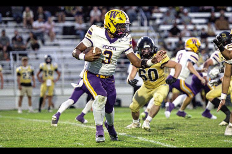 Jakory Bagby rushes for a first down