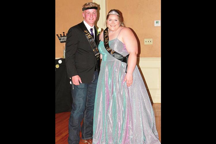 Stuart students enjoy prom