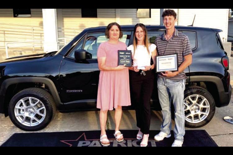 Nariah Bump Named Student of the Year, Wins Car