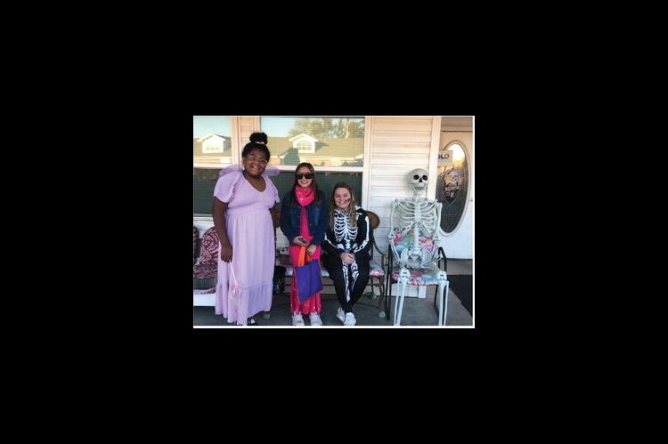 Khloe Fish, Abby Mouser, and Toni Carpenter