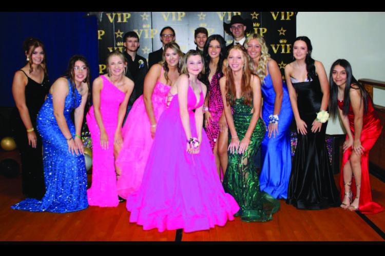 MOSS SENIORS ENJOY 2024 PROM