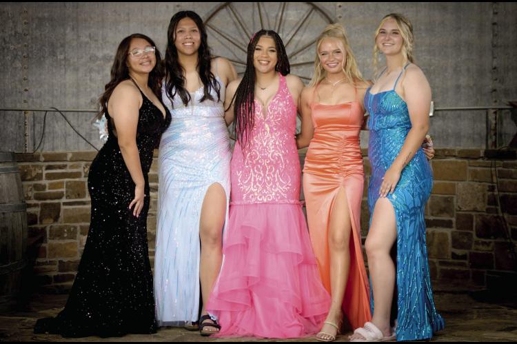 BEAUTIFULLY DRESSED FOR THIS YEAR’S WELEETKA PROM ARE (left to right) Hadlea Pigeon, Loryn Manley, Ivionna Drake, Jaylen Scott, and Emma Cunningham. (Photo courtesy of Peace Offerings, LLC)