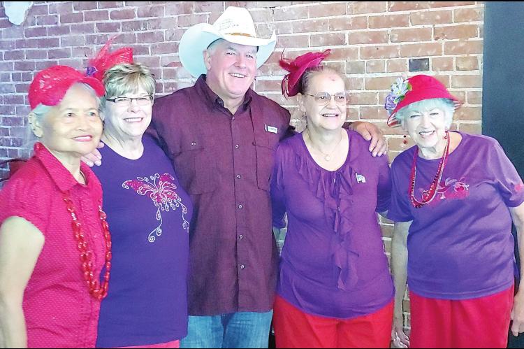 Red Hatters enjoy outing to Ole Red’s