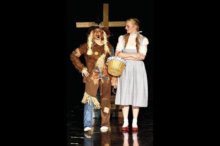 Scarecrow-Emily Anderson and Dorothy - Olivia Williamson