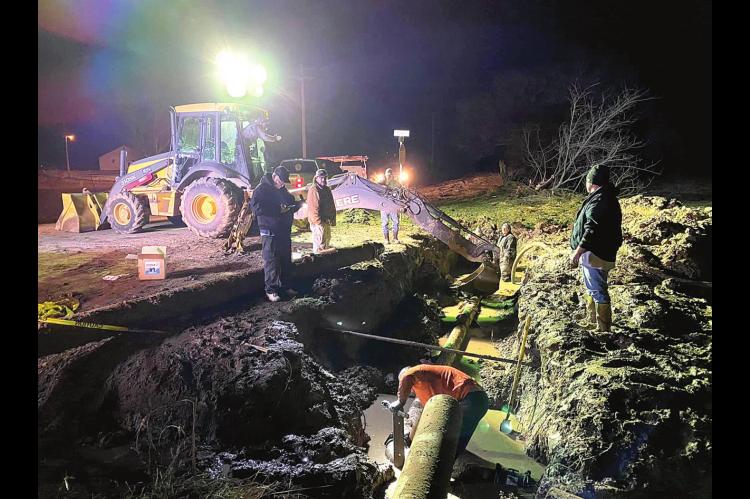 Water line repairs underway in Wetumka/Dustin