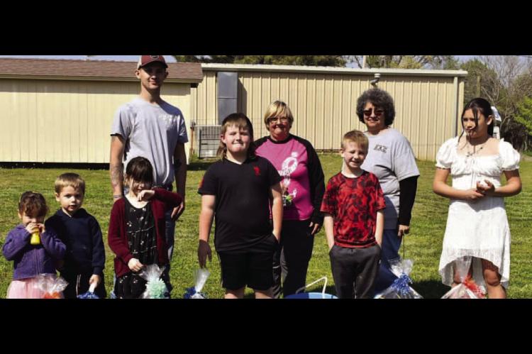 Town of Dustin Hosts Easter Egg Hunt