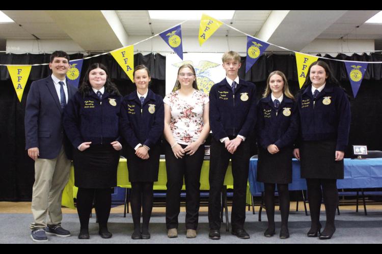 THE 2024-2025 CALVIN FFA OFFICER TEAM WAS RECOGNIZED AT THE RECENT FFA AWARDS BANQUET— PICTURED LEFT TO RIGHT ARE Wyatt Munholland-Advisor, Kylie Taylor-Secretary, Violet Roth-Reporter, Sierra Ulmer-Sentinel, Landen Rippee- Treasurer, Kaden Howell-Vice-