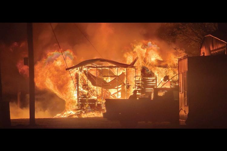 Fires destroy Wetumka home and Dustin store