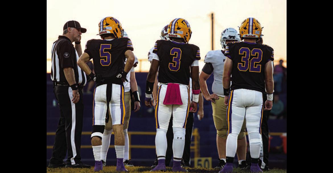 WELEETKA ROLLS PAST FOYIL 50-18