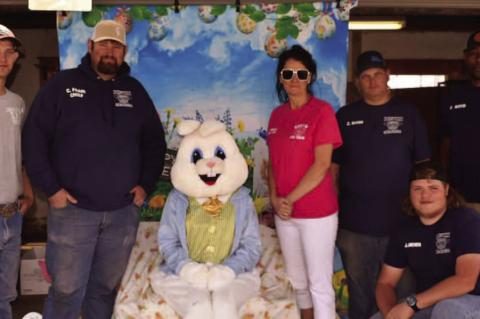 Town of Dustin Hosts Easter Egg Hunt