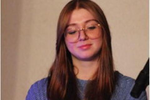 Calvin STUCO and Principal Lead Students in Christmas Program