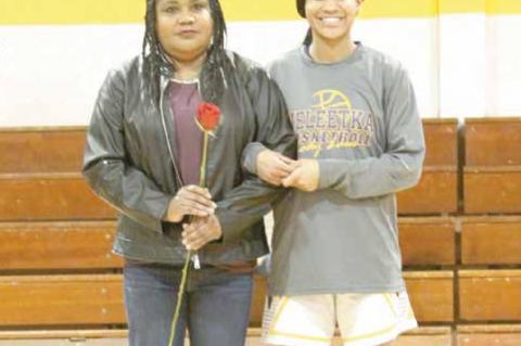 Weleetka Seniors Honored