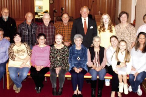 Pictured above are the current members of the Wetumka Methodist Church