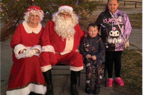 Santa’s Sleigh Makes Stop in Wetumka