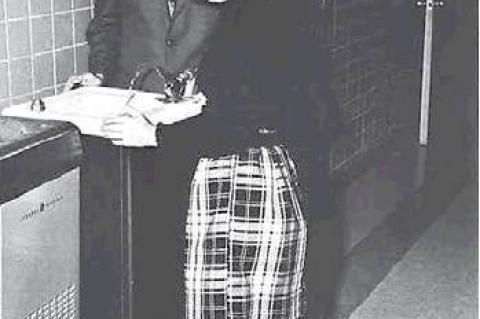 Article Image Alt Text