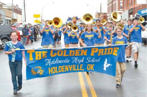 HHS Homecoming parade highlights