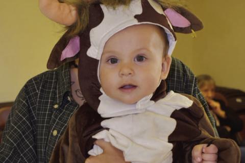 DUSTIN COSTUME CONTEST