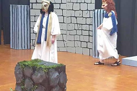 HHS Drama Club performs Oedipus Rex