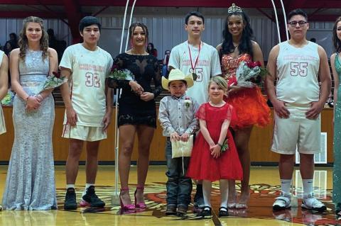 Ramya Redden crowned 2022 Wetumka Basketball Homecoming Queen by King Kohlton Sparks