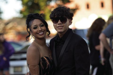 Weleetka Students Attend Senior Prom