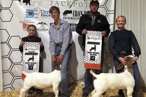 MOSS 4H AND FFA HOOPLA JACKPOT SHOW WINNERS!