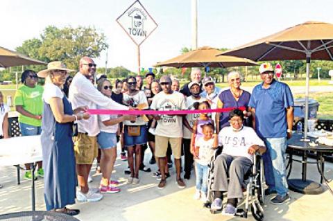 Wanda Jean’s Uptown Food & Convenient Store Grand Opening A Success