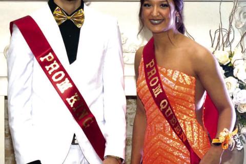 Wetumka Crowns Prom King and Queen
