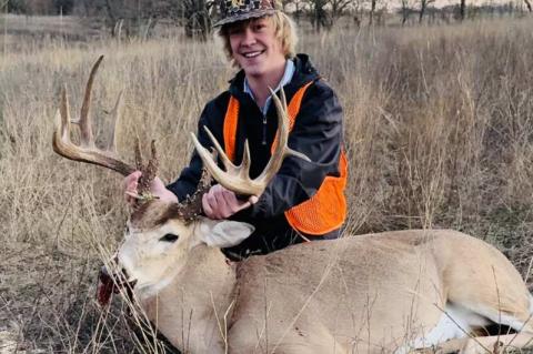DIESEL KANE COOK 15 YRS OLD FROM HORNTOWN OK, KILLED THIS 27 POINT BUCK FRIDAY AFTERNOON IN HUGHES COUNTY