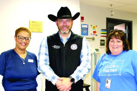 OKLAHOMA STATE SENATOR JONATHAN WINGARD, District 13, toured the East Central Oklahoma Family Health Center, Inc. location in Wetumka on Au - gust 7, 2025 during National Health Center Week. Senator Wingard is pictured above with (L) Gisela Loggins Willia
